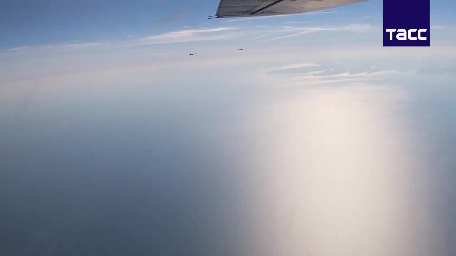 Two Tu-95MS performed a flight over neutral waters of the Barents and Norwegian Seas, the Russian Ministry of Defense reported